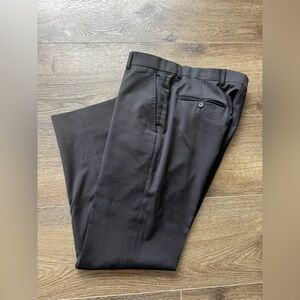 JoS. A. Bank slim fit traveler Black Travel Tech Pants size 32 Regular